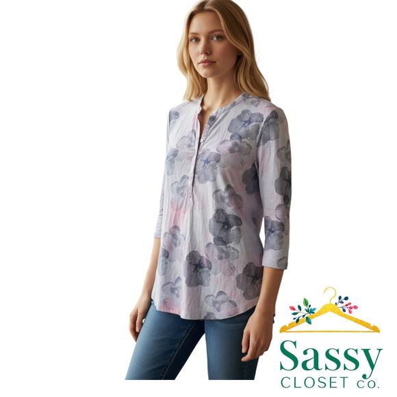 Lucy Floral Top M – Henley, Cotton, 3/4 Sleeve, NWT - Picture 1 of 9